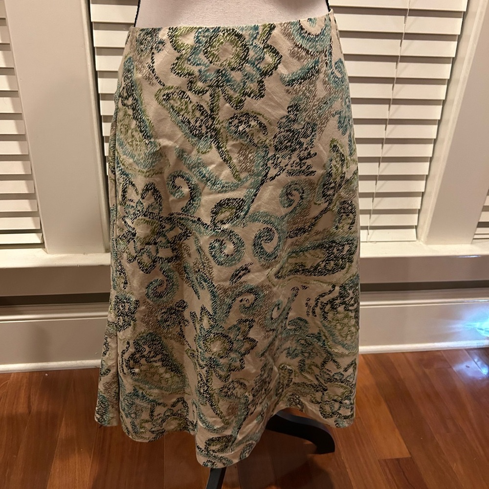 LOFT Green and Cream Floral A-Line Skirt